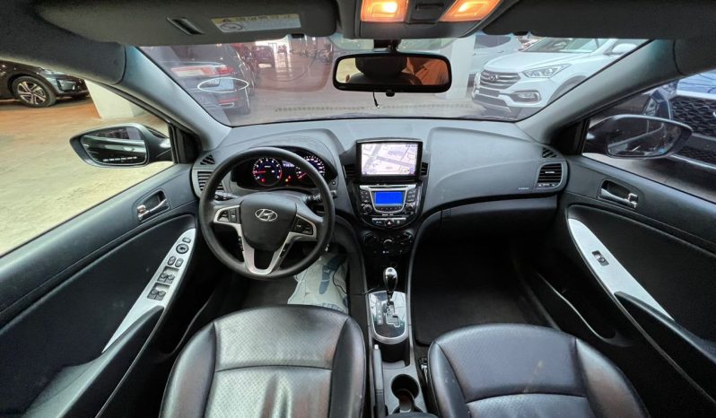 Hyundai Accent, 1.4L, 2012 il, 148.000 Km dolu