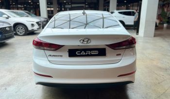 Hyundai Elantra, 1.6L, 2017 il, 117.000 Km dolu
